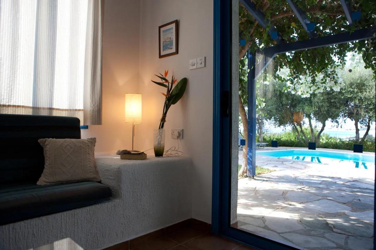Banana Sunset Villas Paphos Exterior foto